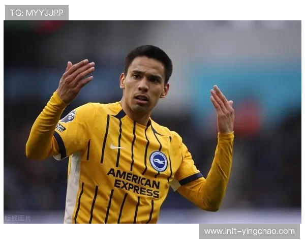 布莱顿俱乐部就青训合影事件引发争议公开道歉